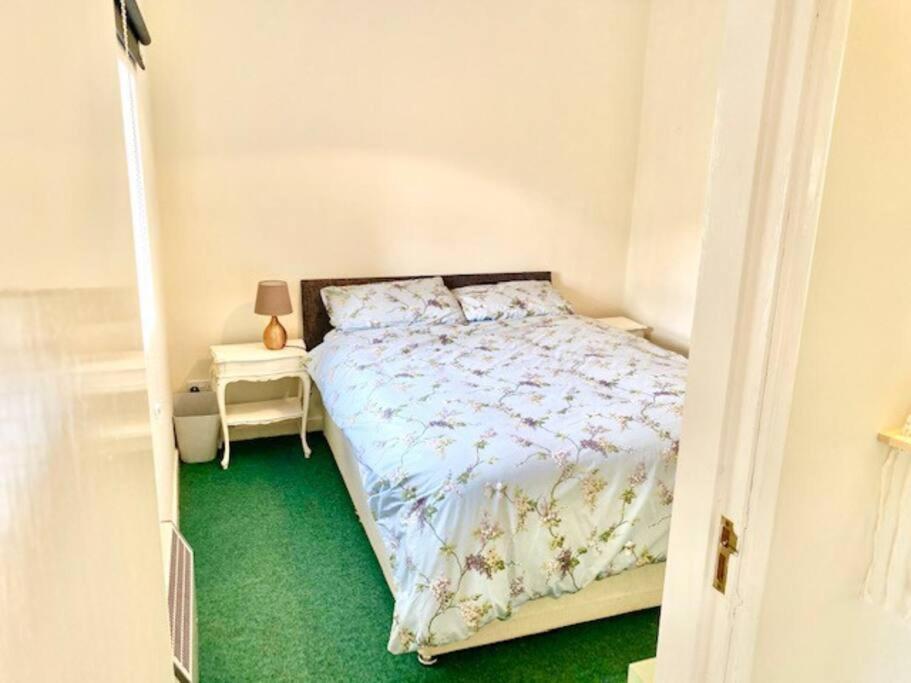 Cosy 2 Bed Cottage Next To Fota Wildlife Park Корк Экстерьер фото